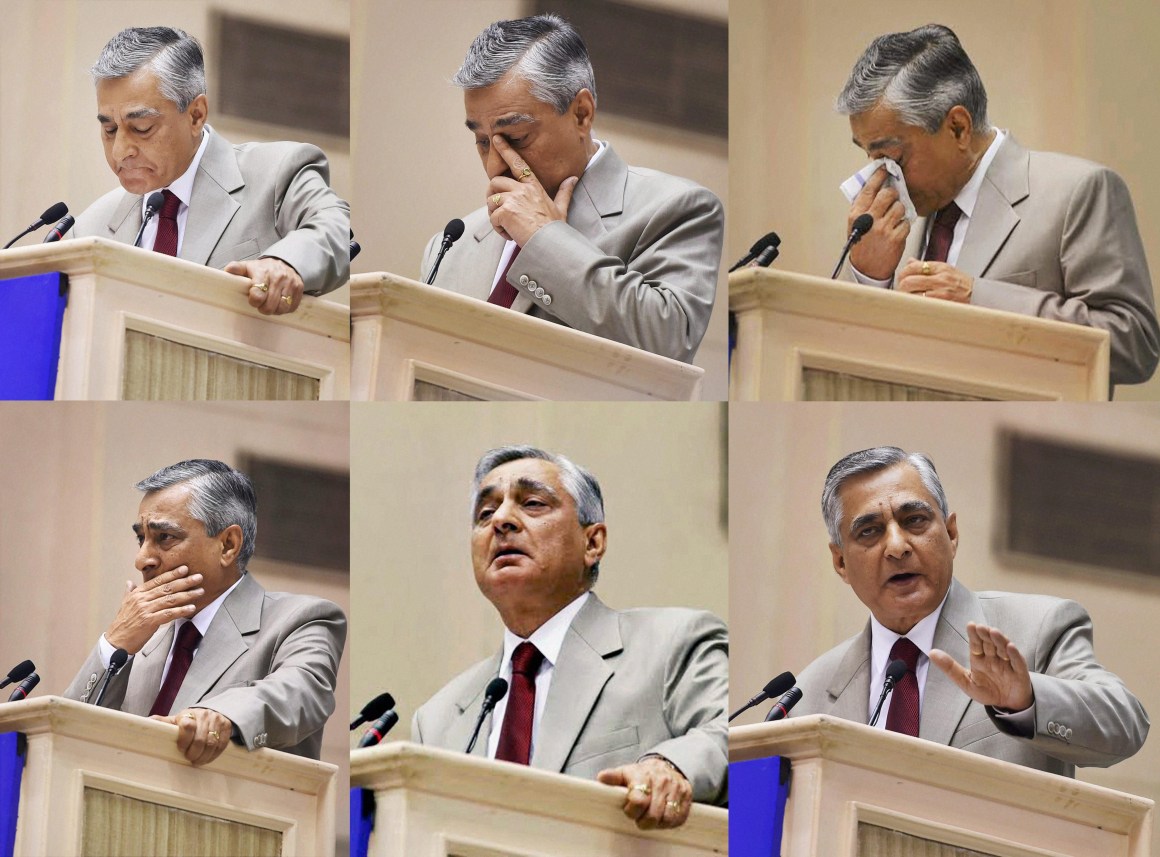 New Delhi: **COMBO* Chief Justice of India TS Thakur  during his speach at the inauguration of  Joint Conference of Chief Ministers and Chief Justices at Vigyan Bhavan in New Delhi on Sunday. PTI Photo by Shahbaz Khan(PTI4_24_2016_000064b)