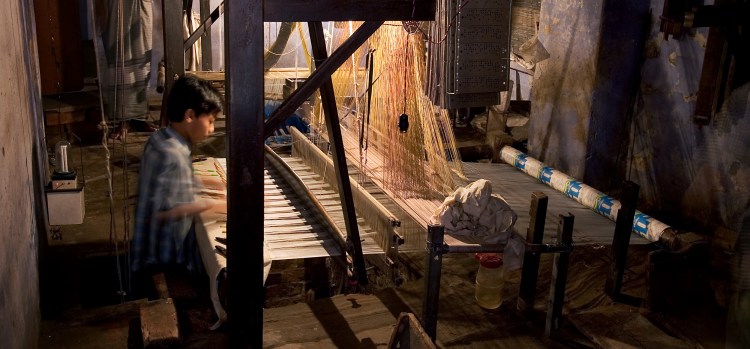 Old fashion Loom, Varanasi Benares India